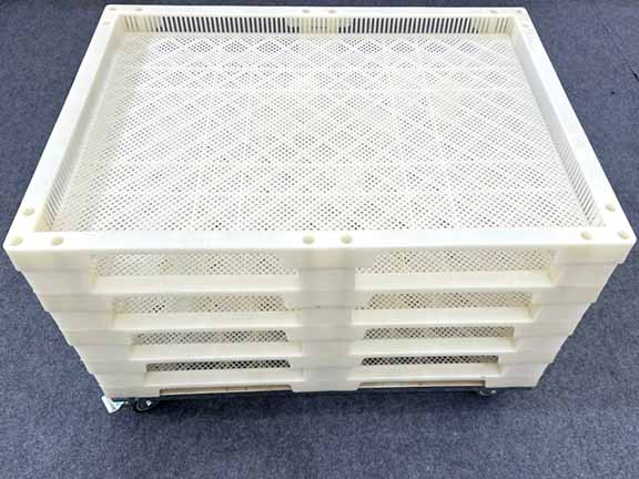 KHAY SẤY NHỰA TRONG CÔNG NGHỆ CHẾ BIẾN VÀ PHÒNG SẤY THỰC PHẨM