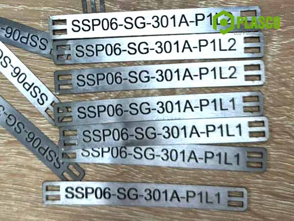 Thẻ inox dùng cho dây điện mặt trời 